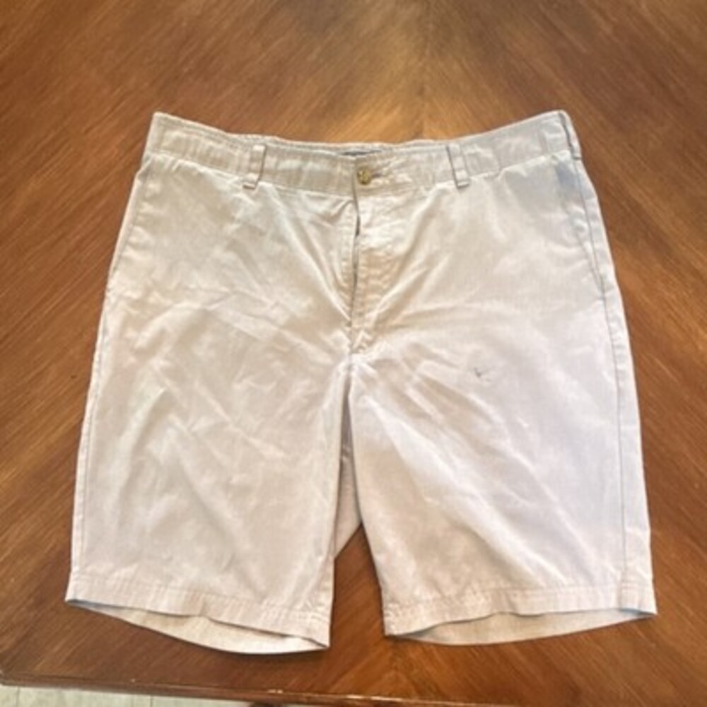 Ben Hogan Beige Chino Shorts Men’s Polyester Cotton Flat Front Button Pockets